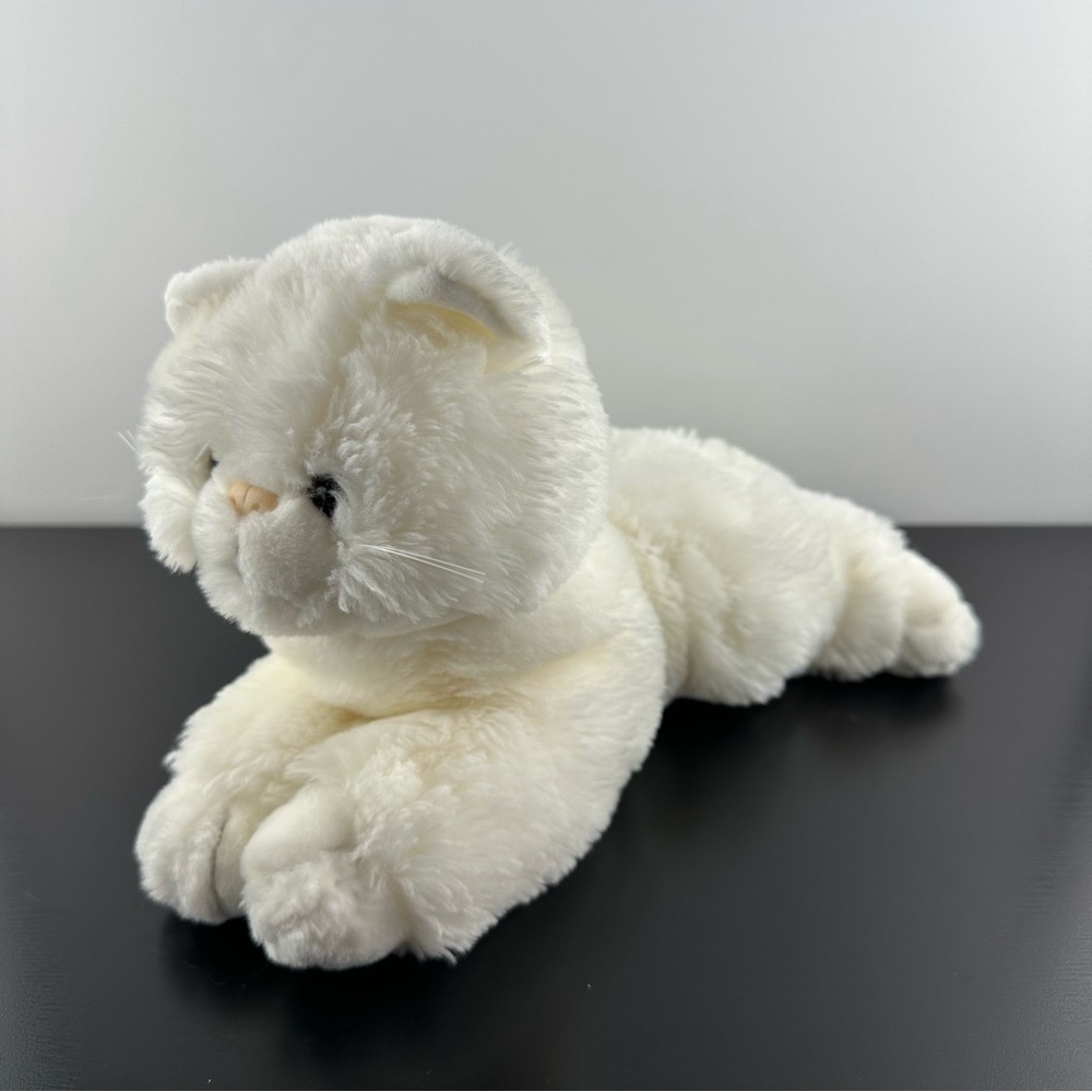 Vintage 1992 MJC White Persian Cat Plush Stuffed Animal 13”